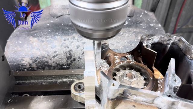 I make V-Twin engine, from atila SYM scooter engine смотреть онлайн