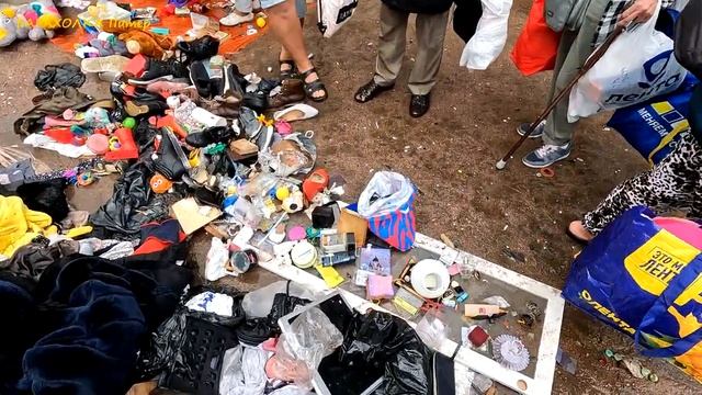 Поход на Барахолку Санкт-Петербурга. Что Бросается на Блошином Рынке на Удельной смотреть онлайн