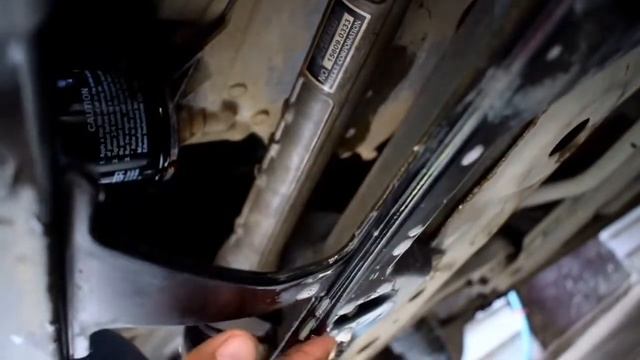 PAANO MAG DIY CHANGE OIL NG TOYOTA AVANZA | TIPID HACKS | EZ WORKS GARAGE DEGREASER | смотреть онлайн