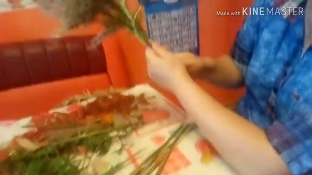 ШИКАРНЫЙ ОСЕННИЙ БУКЕТ!ПОДЕЛКИ НА ОСЕННЮЮ ТЕМУ! ДАРЫ ОСЕНИ! смотреть онлайн