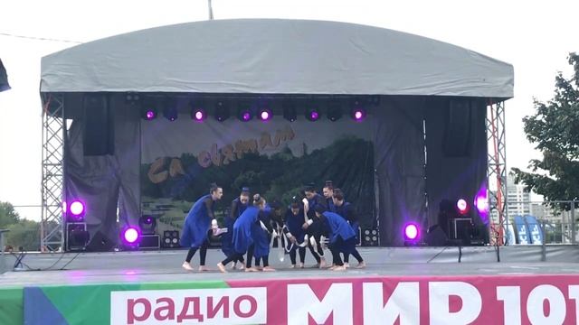 Студия танца SLAM / Ледовый / День города смотреть онлайн