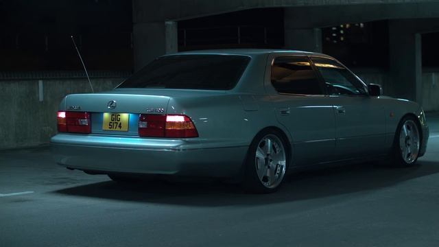 Lexus LS400 exhaust sound смотреть онлайн