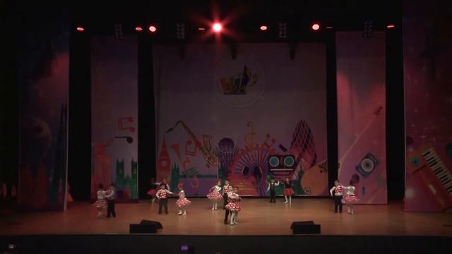 47 Ансамбль Zia dance Веселые пары смотреть онлайн
