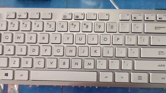 PC all-in-one Vivo ASUS AiO V222GAK-WA141T White смотреть онлайн