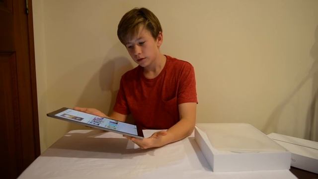 iPad Pro 12.9-inch Unboxing & Review | GadgetGeek смотреть онлайн