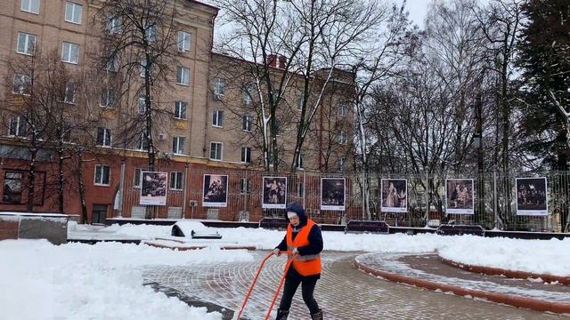 Брянск. Перекресток Проспекта Ленина и улицы Фокина. 19.12.2021 смотреть онлайн