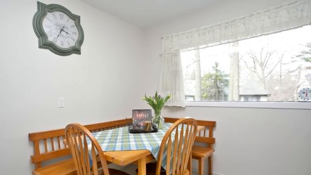 1377 Milton Avenue, Mississauga смотреть онлайн