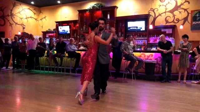 Veronica Vázquez and Damian Mechura. (1 of 3)Performance at Alberto's, Mountain View, CA, USA смотреть онлайн