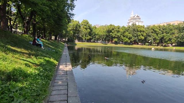 Патриаршие пруды, г. Москва смотреть онлайн