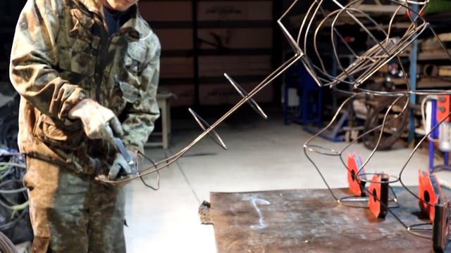 Готовимся к году дракона-оптимиста из проволоки своими руками смотреть онлайн