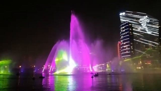 Dubai Festival City Fountain (HD)