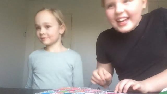 Vi ligger makeup på hinanden смотреть онлайн