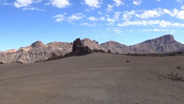 До вулкана на горе Эль Тейде ,сюрприз от отеля, она дождалась.Tenerife 2019. смотреть онлайн
