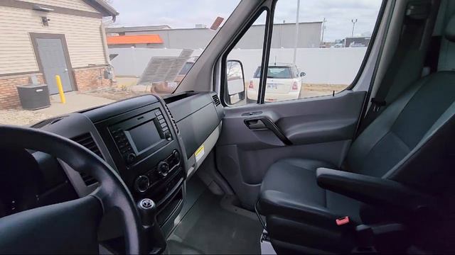 2015 Mercedes-Benz Sprinter Cargo Vans Cargo 170 Janesville Milwaukee Madison Beloit Rockford смотреть онлайн
