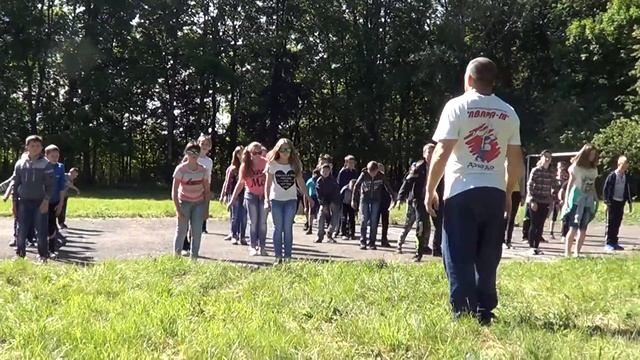 Фрагмент утренней зарядки в лагере им. Веры Терещенко)) "Планета Героев-2016", 1 смена)) смотреть онлайн