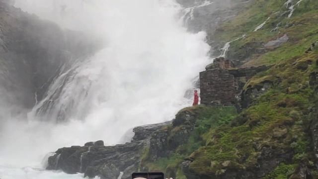 Почему живописная гора Флейен - лучший поход в Берген, Норвегия смотреть онлайн