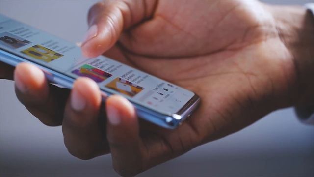 Xiaomi Mi 10 или Galaxy S20? ВЫБЕРИ ПРАВИЛЬНЫЙ ЧТОБЫ НЕ... смотреть онлайн