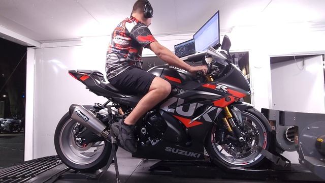 2021 Suzuki GSXR 1000R Dyno Test with tune and full Brock's exhaust at the Ace Cafe Orlando смотреть онлайн