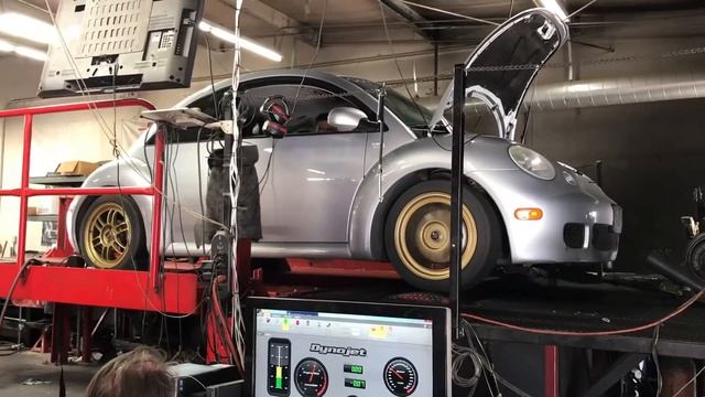 Corey’s (Stock) Beetle Turbo S dyno, HUGE SHOCKER! Not 180hp at all! смотреть онлайн