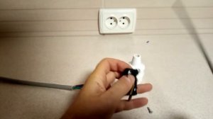 Как поменять вилку на шнуре с заземлением (на 3 провода)