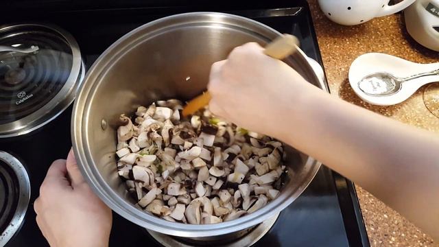 How to cook Vegan Delicious Mushroom and Spinach Soup (Vegan Magiritsa) смотреть онлайн