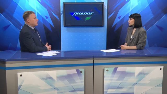 В студии исполняющий обязанности ректора Югорского государственного университета Роман Кучин смотреть онлайн