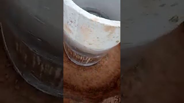 Установка глиняного замка на колодец (часть 2)