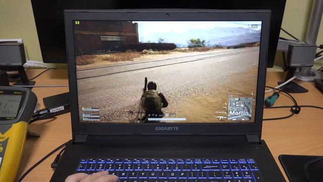 기가바이트 사브레 17G V8 17인치 GTX1050 배그 헤드셋 없이 팀보이스? смотреть онлайн