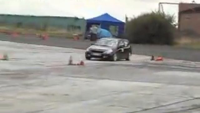 2001 Ford Focus Bitburg Auto-x/Slalom It's James смотреть онлайн