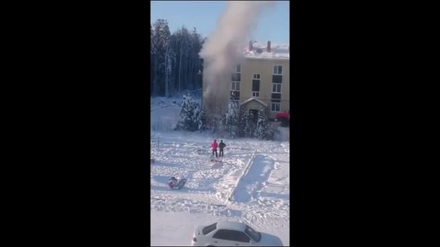 Возгорание автомобиля смотреть онлайн