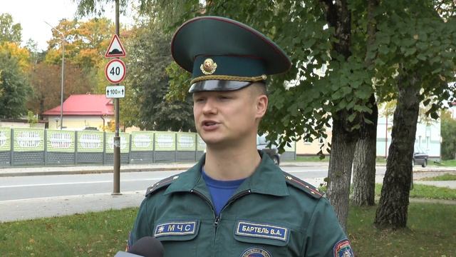 Сотрудники МЧС напоминают об необходимости установки в доме автономного пожарного извещателя смотреть онлайн