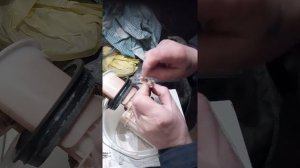 Врёт датчик уровня топлива на АУДИ А6С5