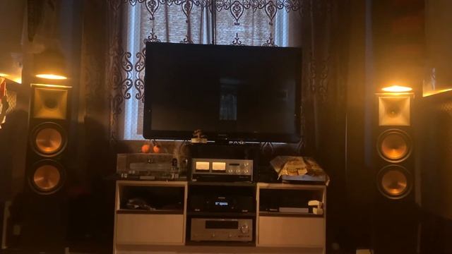 Klipsch RP 8000 & Accuphase P300S смотреть онлайн