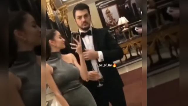 хочу чтобы история нашей любви бегала по дому ✨🥰❤️ смотреть онлайн