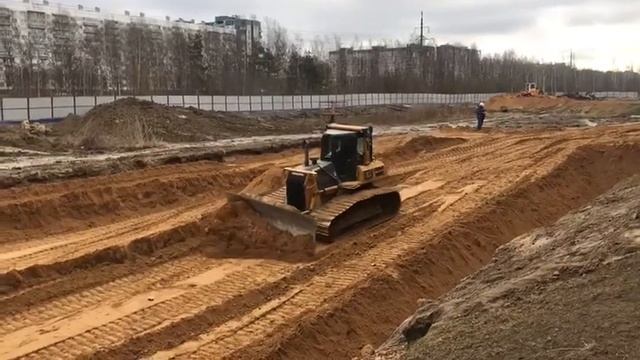 Ул Планерная - разработка котлованов «ЛСТ-АРЕНДА» #bulldozer смотреть онлайн