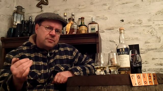 Whisky Review 426 - Bowmore 17yo Malt Whisky (BB&R)