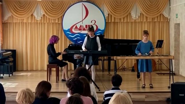 Трио: Холодова В., Березина А., Березина Е. «Танец маленьких утят» Народный французкий танец. смотреть онлайн