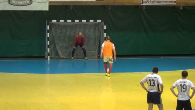 11 КХ 3 14 8 1 NIXSolutions   Строитель пенальти