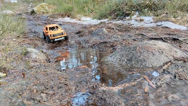 Lego Ford F150 Raptor RC Offroading смотреть онлайн