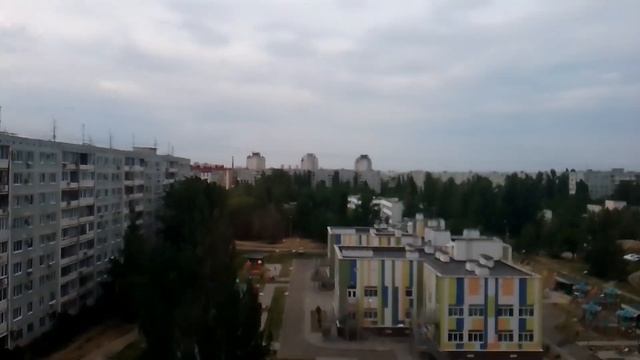Обычная панельная 9 этажка с лифтом на 8 этажей! (КМЗ-1990) смотреть онлайн