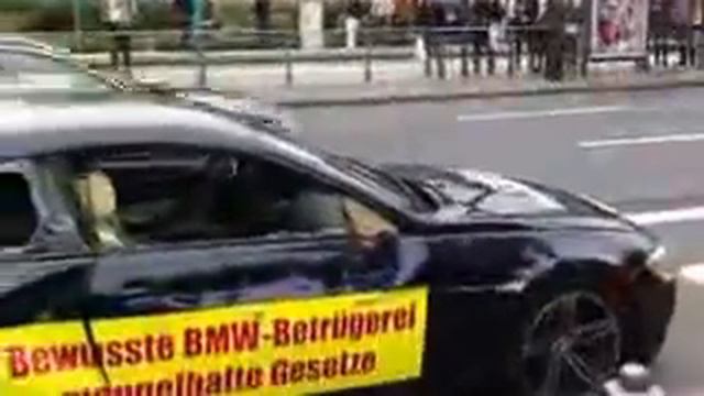 CHIQUINHO SCARPA NÃO ENTERRA CARRO DE 1 MILHÃOProtesto de luxo - Homem destrói BMW M6 de R$ 300,00 смотреть онлайн