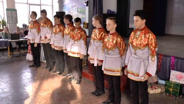 28.12.2019 Новогодний утренник у 8-х классов гимназии № 5 смотреть онлайн