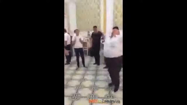 Играорец левел 99 - Gifoteka.mk смотреть онлайн