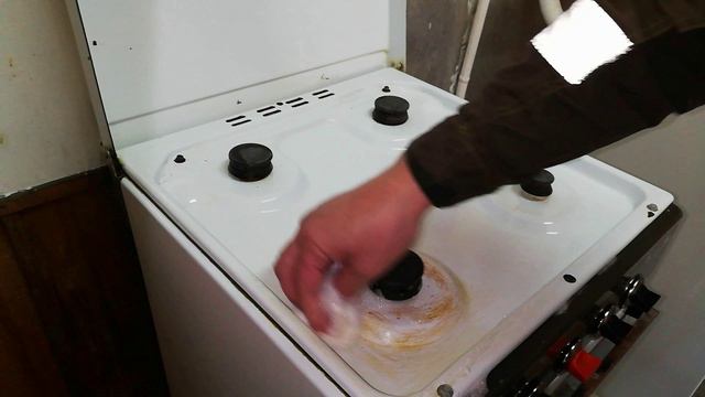 Что бы да помыть? Очищаем плиту, которой уже 43 года!