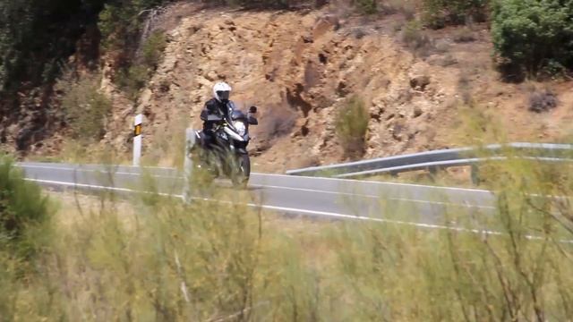 Suzuki V-Strom 650 XT 2017 Pure Sound смотреть онлайн