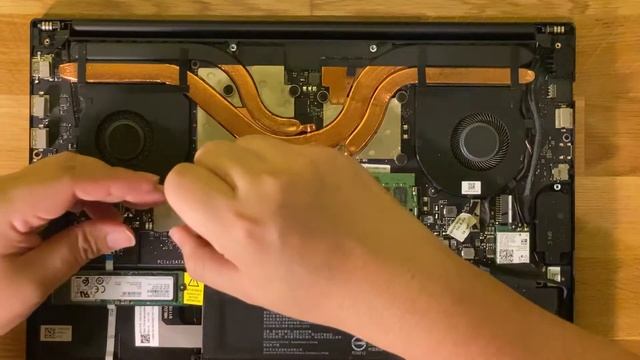 Samsung 970 Evo NVMe M.2 SSD 500GB. How to upgrade the SSD on Razer Blade 15 (Base Model) смотреть онлайн