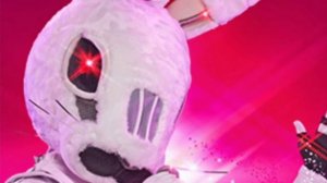 МАСКА ЗАЯЦ GANGNAM STYIE