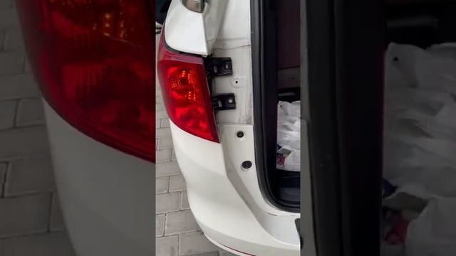 Оранжевые поворотники на Honda Odyssey смотреть онлайн