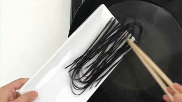 Лапша с копченым угрем. смотреть онлайн