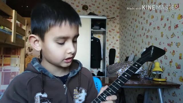 Учю на балалайка играть песня золотые зерна кукурузы